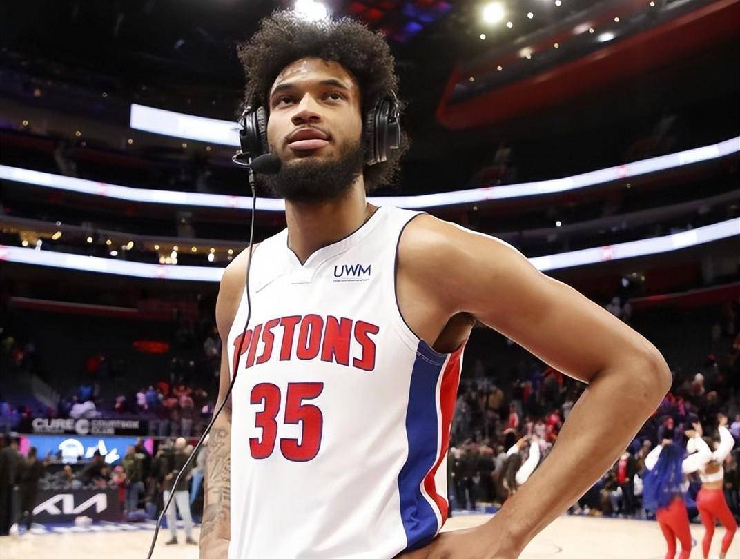 濒临解散的 濒临解散的