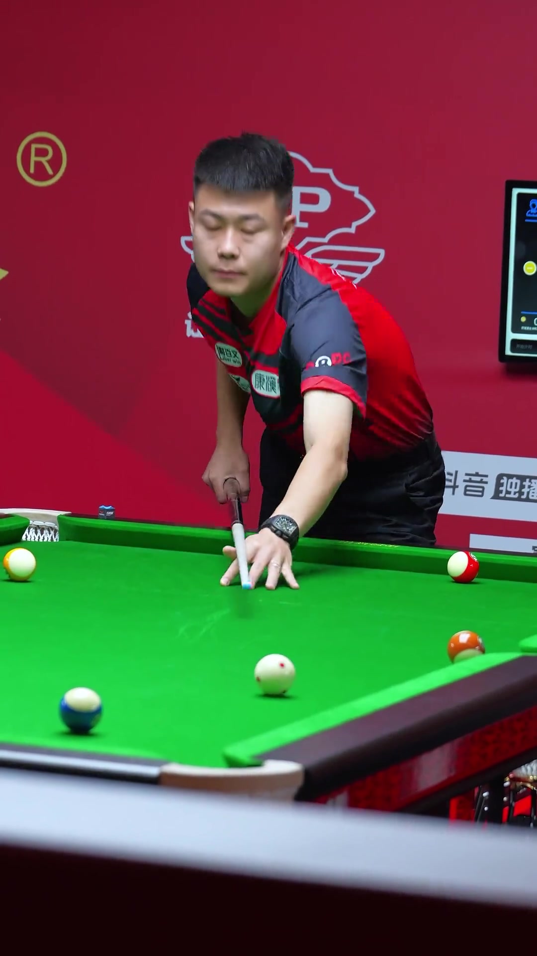 对球员身体 对球员身体