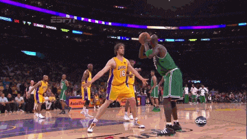 令他出乎意 令他出乎意