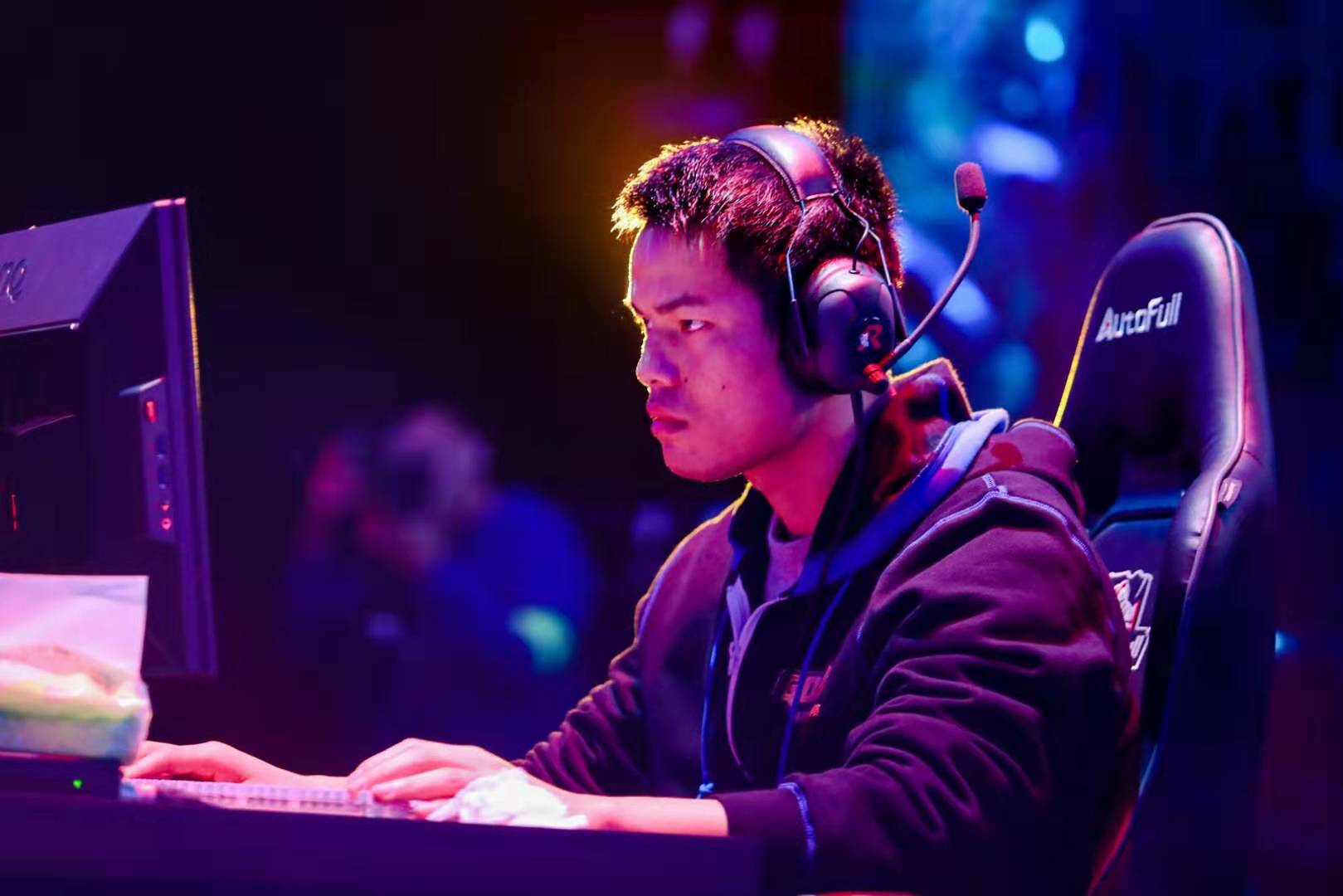 者被哈尔滨 者被哈尔滨